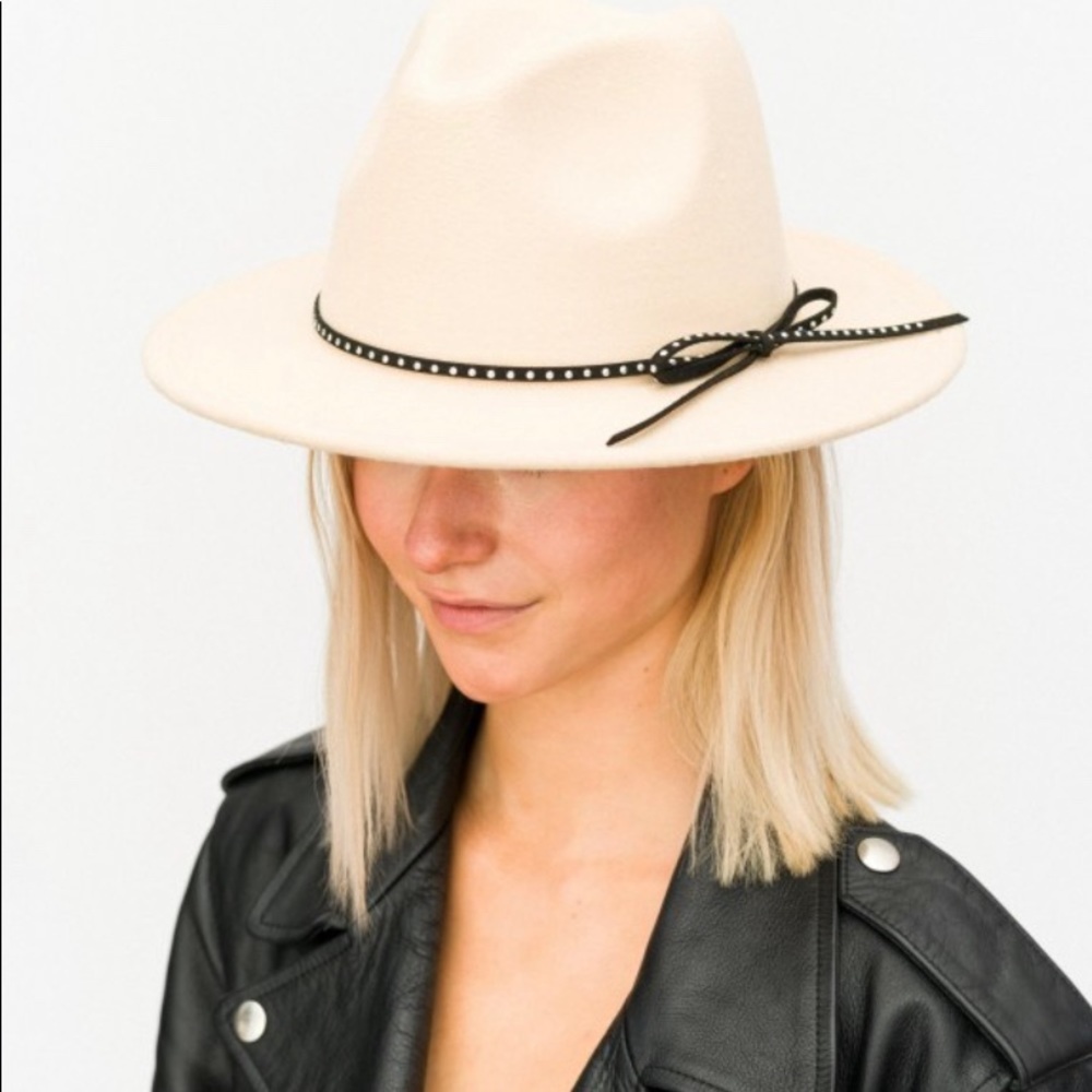 Felt Panama hat featuring studded faux leather band detail.